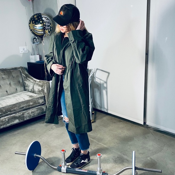 Dad’s Vintage ‘London Fog’ Lined Trench Coat - Picture 12 of 16